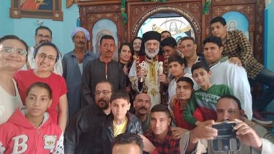 تفاصيل زيارة الأنبا باسيليوس إلى كنيسة العذراء أم النور بالقطنة للكاثوليك