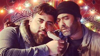 الصديق المقرب من هيثم أحمد زكي يفجر مفاجأة جديدة عن وفاته (فيديو)