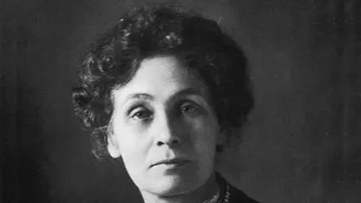 أول امرأة تطالب بحق الانتخاب.. ما لا تعرفه عن الناشطة 