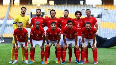 عاجل.. كواليس جديدة حول إصابة نجم الأهلي بقطع في غضروف الركبة