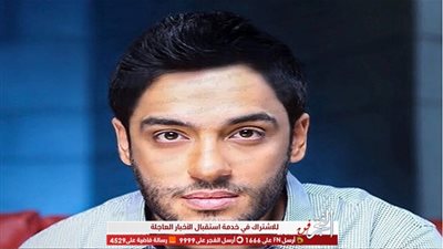 شاهد.. أول ظهور لعلامات مرض البهاق على يد رامي جمال