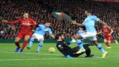 استبعاد نجم مانشستر سيتي من انجلترا بسبب خناقته مع مدافع ليفربول