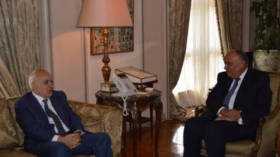 وزير الخارجية يستقبل الممثل الأممي الخاص إلى ليبيا