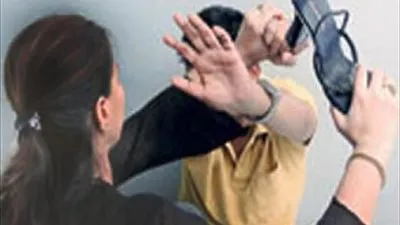 مفاجأة.. 50% من الأزوج معرضين للضرب من زوجاتهم