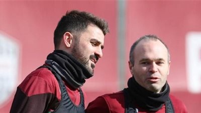 اعتزال ديفيد فيا في قلب اليابان