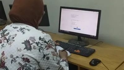 إجراء اختبارات أعمال السنة إلكترونيا بكلية الحاسبات والمعلومات بجامعة المنصورة