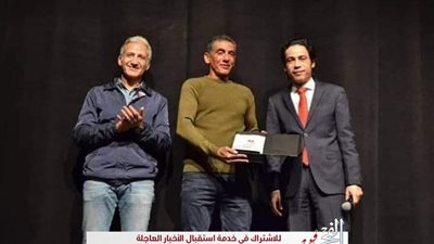 وزير الثقافة تكرم الفنان سيد السويسي في مهرجان الأراجوز الأول 