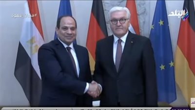 هاني عازر: رئيس شركة ألمانية يضع صورة الرئيس السيسي في مكتبه (فيديو)