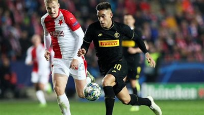 إنتر ميلان يصدم برشلونة