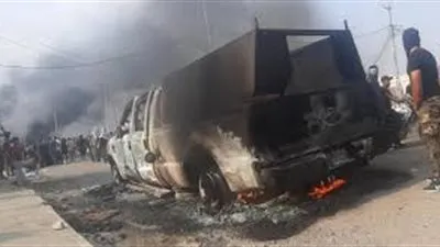 المتظاهرون يحاصرون مركز الشرطة في مدينة الناصرية بالعراق