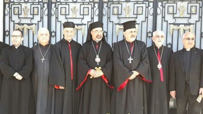 بطاركة الشرق الكاثوليك يغادرون دار مار اسطفانوس 