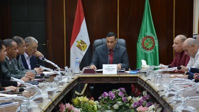  محافظ الدقهلية في أول اجتماع له مع رؤساء المراكز والمدن: لن أقبل التأخير في التنفيذ تحت أي مبرر 