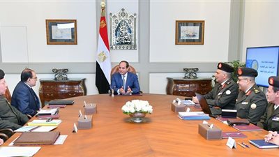 عاجل.. السيسي يجتمع بقيادات الهيئة الهندسية للقوات المسلحة ويصدر توجيهات مهمة