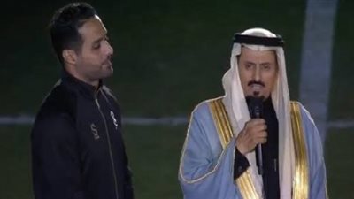 طريقة جديدة لاستعراض إنجازات القحطاوي في مباراة اعتزاله