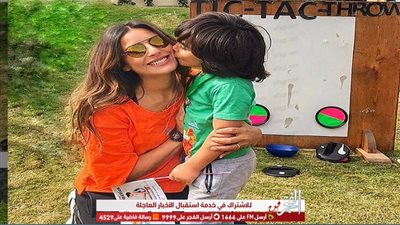 ريهام أيمن لابنها: 