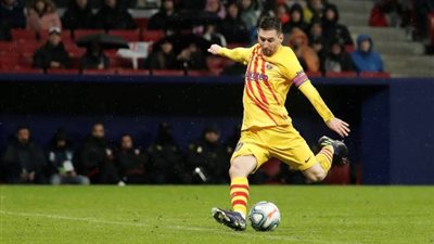 قصة أهداف ميسي الثلاثين في شباك أتليتيكو مدريد