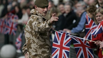 سفير: تقارير بريطانيا القائمة على التهديد الروسي المزعوم تهدف لزيادة الإنفاق الدفاعي