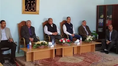 وزير الزراعة يصل إلى الفيوم لتفقد مشروع البيض الخالى (صور)