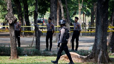 التفاصيل الكاملة لانفجار قرب ساحة النصب التذكاري في إندونيسيا