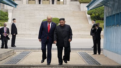 ترامب: وجودي برئاسة أمريكا منع قيام حرب في آسيا