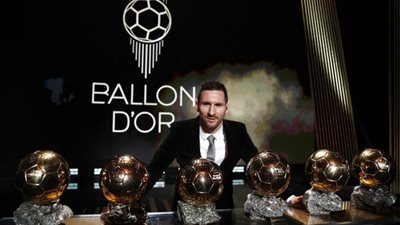 برشلونة يهزم ريال مدريد في سباق الكرة الذهبية