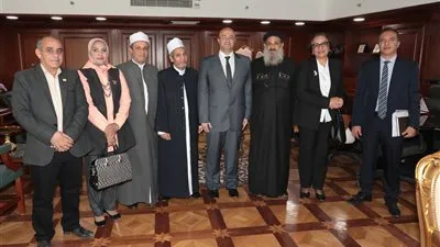 قيادات كنسية تهنئ محافظ بني سويف بثقة القيادة السياسية (صور)