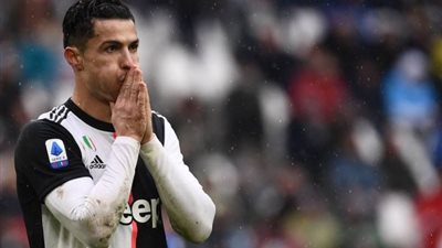 وكيل كريستيانو رونالدو يحسم موقفه من الرحيل عن يوفنتوس