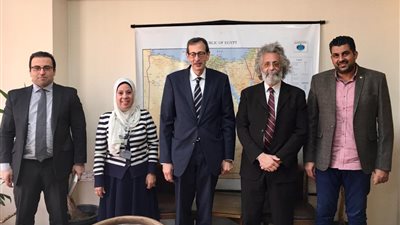 نقيب الأطباء يلتقي مساعد وزير الخارجية للشئون القنصلية لبحث سبل التعاون 