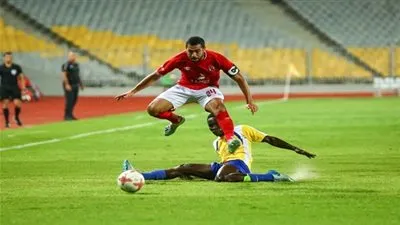 أحمد فتحي يشعل فتيل أزمة في الأهلي