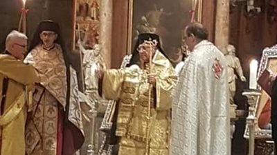 بطريرك الروم الكاثوليك يترأس صلاة القداس الإلهي من كاتدرائية سان استيفان بالنمسا