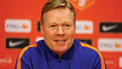 كومان يحسم مصيره من قيادة برشلونة