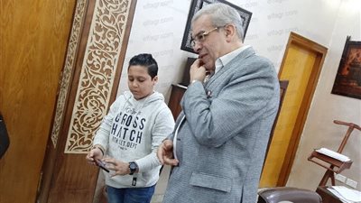 سيارة بالبلوتوث.. اختراع طالب ببنها لمساعدة متحدي الإعاقة (حوار فيديو)