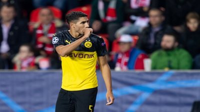 أشرف حكيمي يقرر العودة إلى ريال مدريد في فترة الانتقالات الصيفية