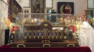 رفات القديسة تريزا يصل إلى كنيسة سانت تريزا بالزيتون 