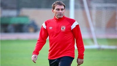 خاص.. مهاجم لاتيني في الأهلي