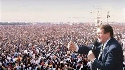 وفاة رينهارد بونكى مبشر الملايين في أفريقيا عن عمر يناهز 80 عاما