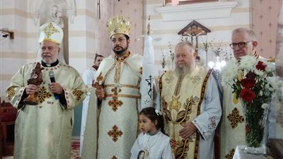 الأنبا باخوم يترأس الاحتفال برفات القديسة تريزا بالمطرية (صور) 