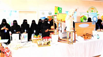 15 سيدة سعودية يشكلون أول فرقة نسائية للدفاع المدني بالسعودية 