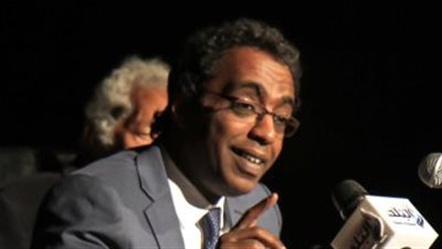 رئيس هيئة قصور الثقافة: النقاب ليس سبب إقالة منى القماح وتعيينها كان لتسيير أعمال بصفة مؤقتة