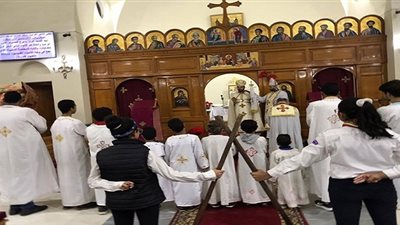 الانبا باخوم يشهد احتفال عيد العذراء 