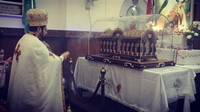 رفات القديسة تريزا تزور كنسيتها بالشرابية (صور) 