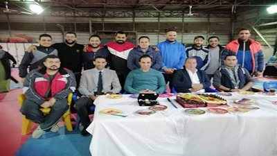 الطالبية يحتفل برئيس جهاز الكاراتيه بعد تكريمه من الرئيس السيسي