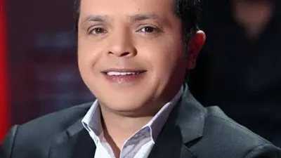 محمد هنيدي ينعي المخرج الراحل سمير سيف 