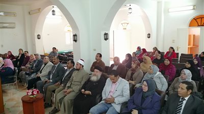 ختام فعاليات برنامج مناهضة العنف ضد المرأة بالوادي الجديد (صور)