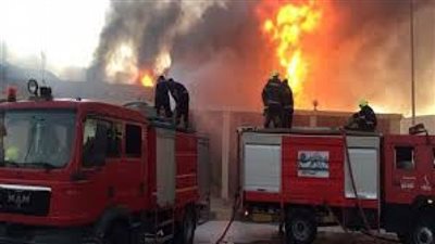 حريق داخل فرع النادي الأهلي الشيخ زايد.. والدفع بـ4 سيارات إطفاء