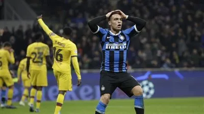 نجم إنتر ميلان يُقنع برشلونة