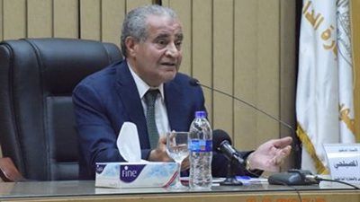  وزير التموين يجتمع بقيادات اللجان النقابية للشركات التابعة لـ