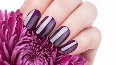 معلومة تهمك.. طلاء الأظافر (المناكير) أمن للحامل ولكن بشروط