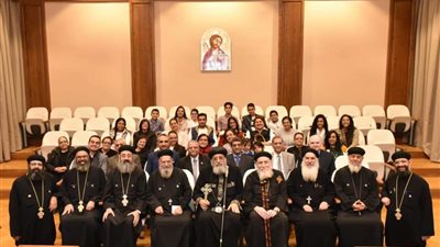 البابا تواضروس يلتقي كهنة و‏مجلس كنيسة العذراء ويوسف النجار بعزبة النخل 