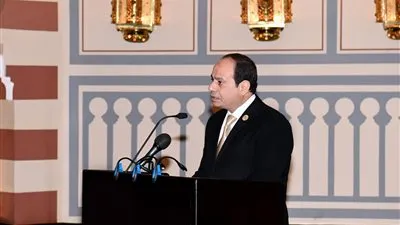 السيسي يقيم مأدبة عشاء رسمية للوفود المشاركة في 